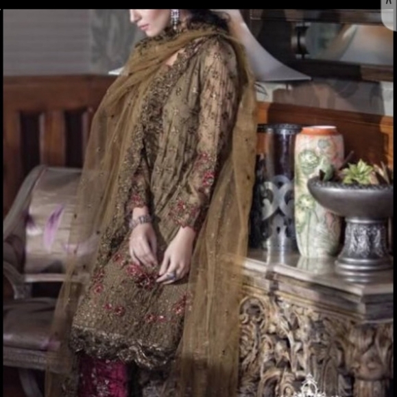 LIKE NEW Inspired by MARIA B. Shalwar Kameez - Picture 2 of 9